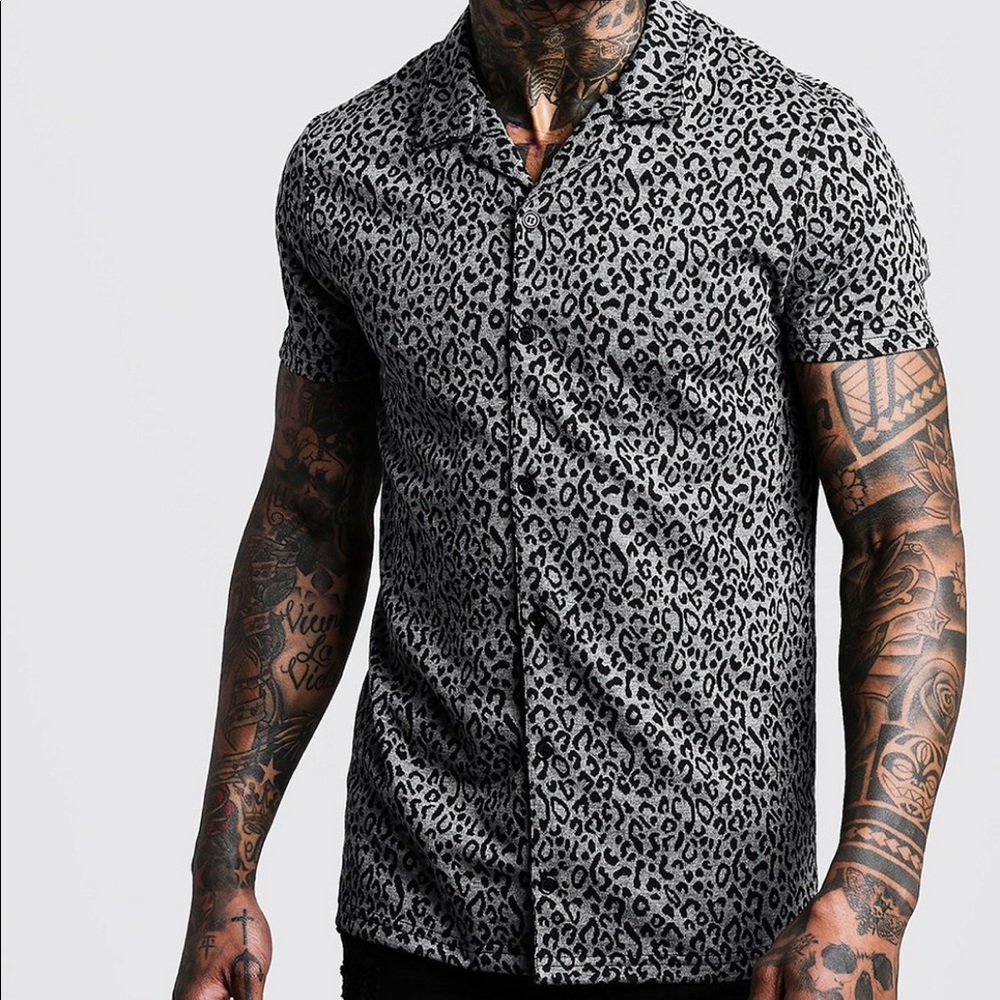 Super cute leopard print shirt